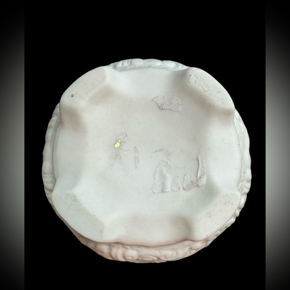 Vintage Ceramic Floral Trinket Box - Picture 8 of 8